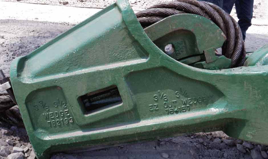Columbia Steel's dragline Easy Out Socket and wedge system